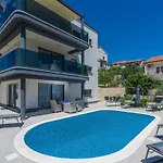 Tao Villa Vintijan