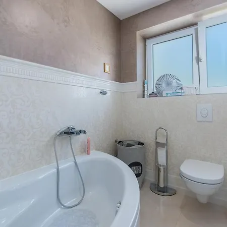 Tao Villa *